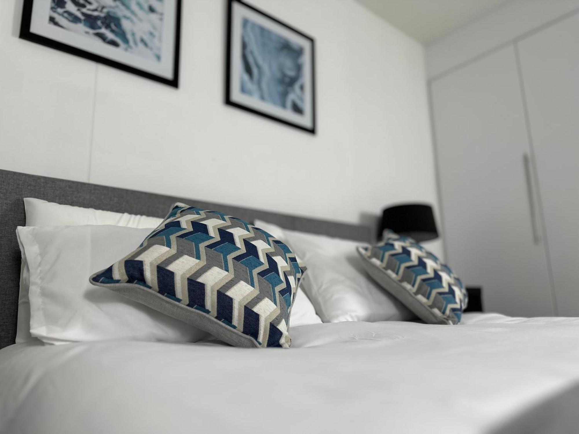 Cozy City Centre Apartment With Free Parking And Free Gym Birmingham Eksteriør bilde